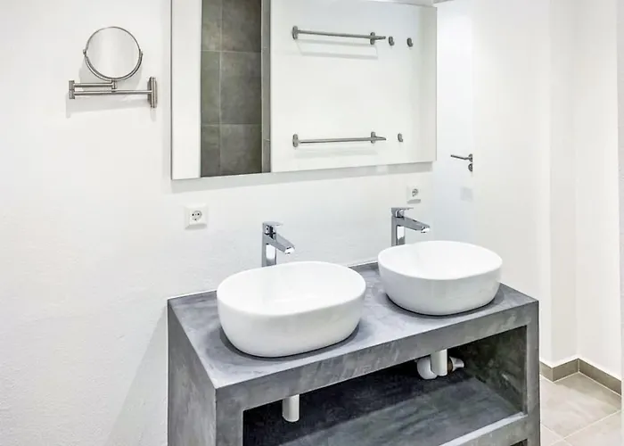 Brig 36 By Interhome Lejlighed Pula